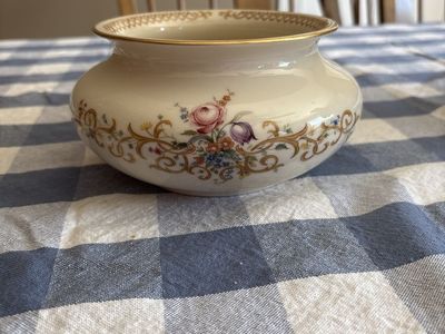 Lenox Queens Garden bowl