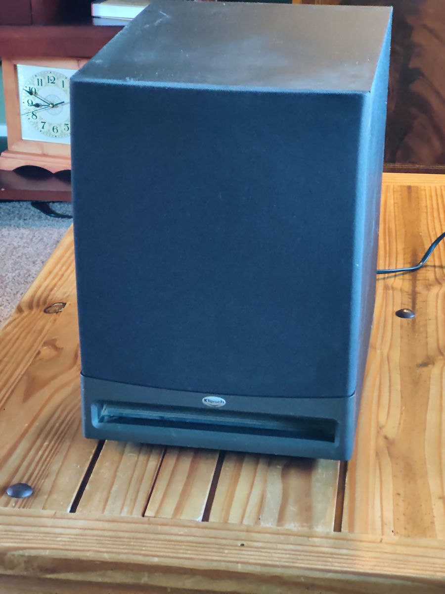 Klipsch RPW-10 Powered Subwoofer - 10" Reference Series (200W RMS)