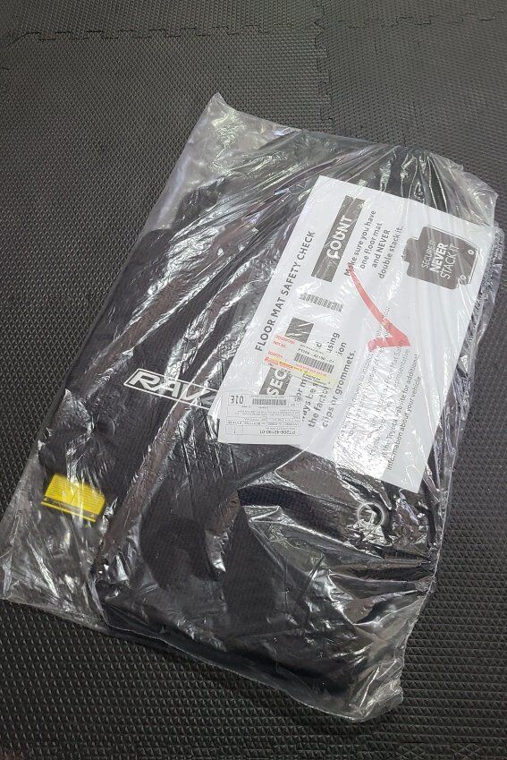 Toyota Rav4 Rav 4 carpet floor mats