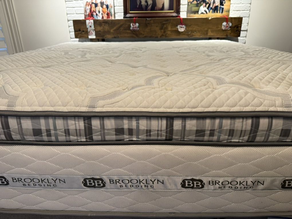 Brooklyn bedding King Mattress! Only $250