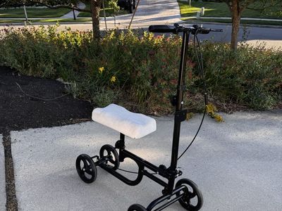 BodyMed Knee Scooter