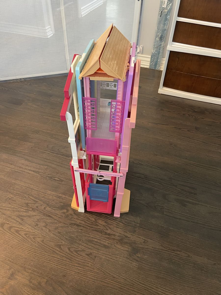 Barbie playhouse