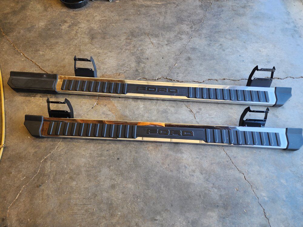 2024 ford f150 steps