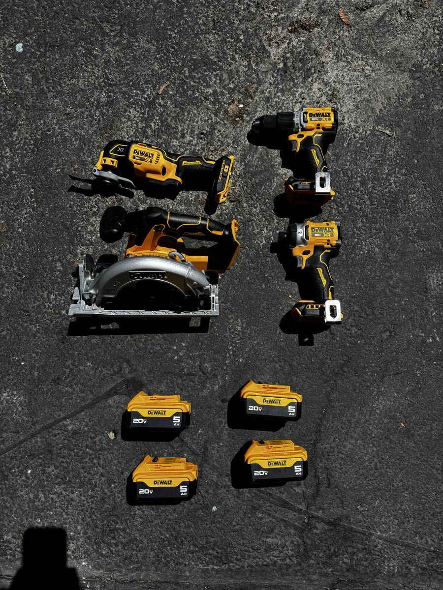 DeWalt 20V MAX Cordless Power Tool Combo Kit with Circular Saw, Drill, Impact Driver, & 4x 5Ah Batteries