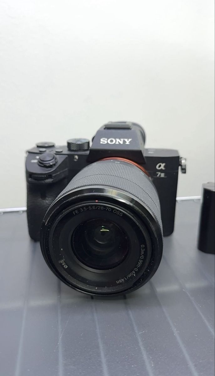 Sony A7III Mirrorless Camera + 28-70mm Kit Lens — LOW SHUTTER COUNT