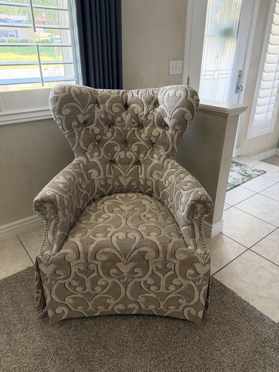 Elegant Upholstered Wingback Accent Chair - Gray/Beige Damask Pattern, Tufted Back, Nailhead Trim
