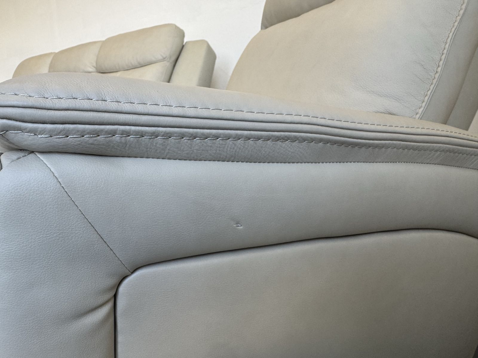 Main image 6