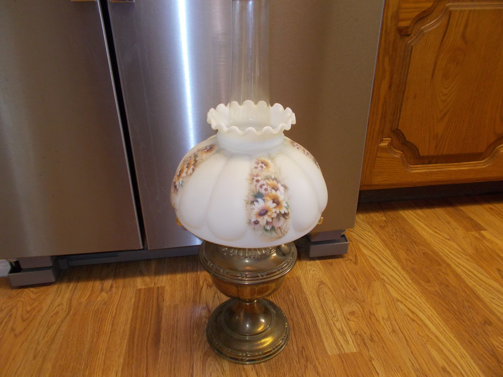 GORGEOUS Antique Aladdin Lamp