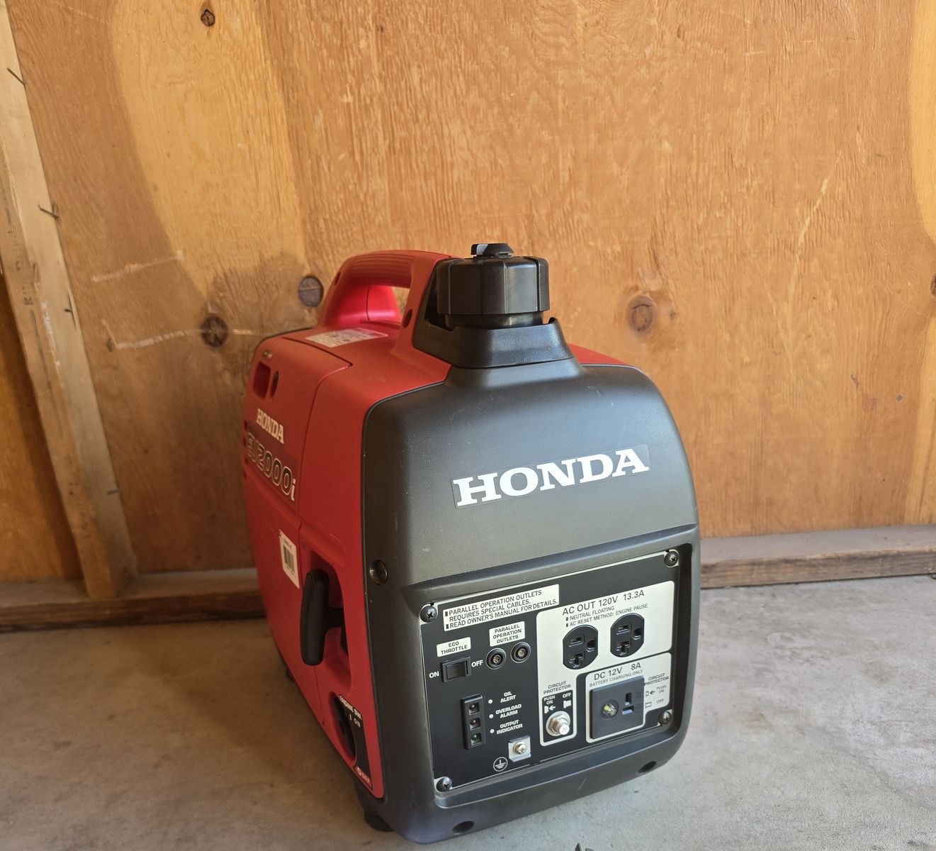 Like New Honda EU2000i Inverter