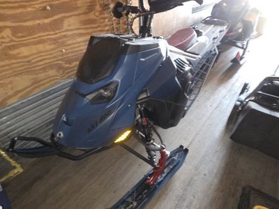 Ski-Doo Summit Snowmobile - Blue/Red - 1586 Miles