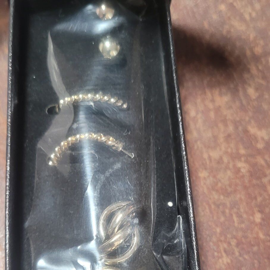 3 pair of earrings new in box