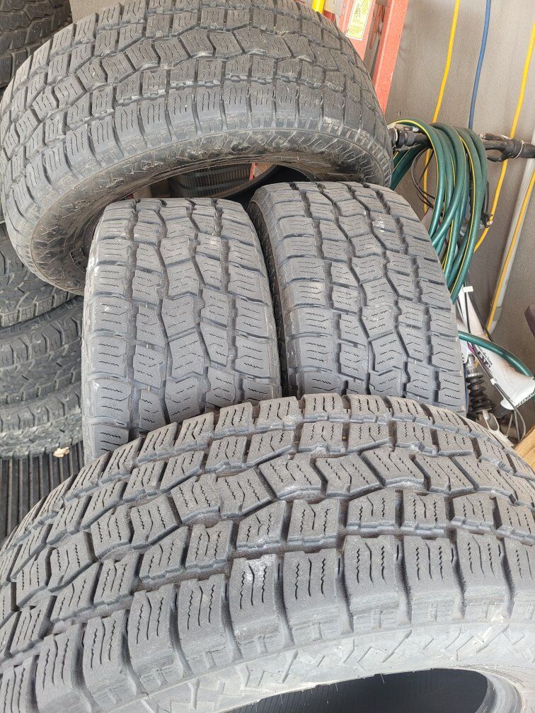 265/65R17 A/T tires
