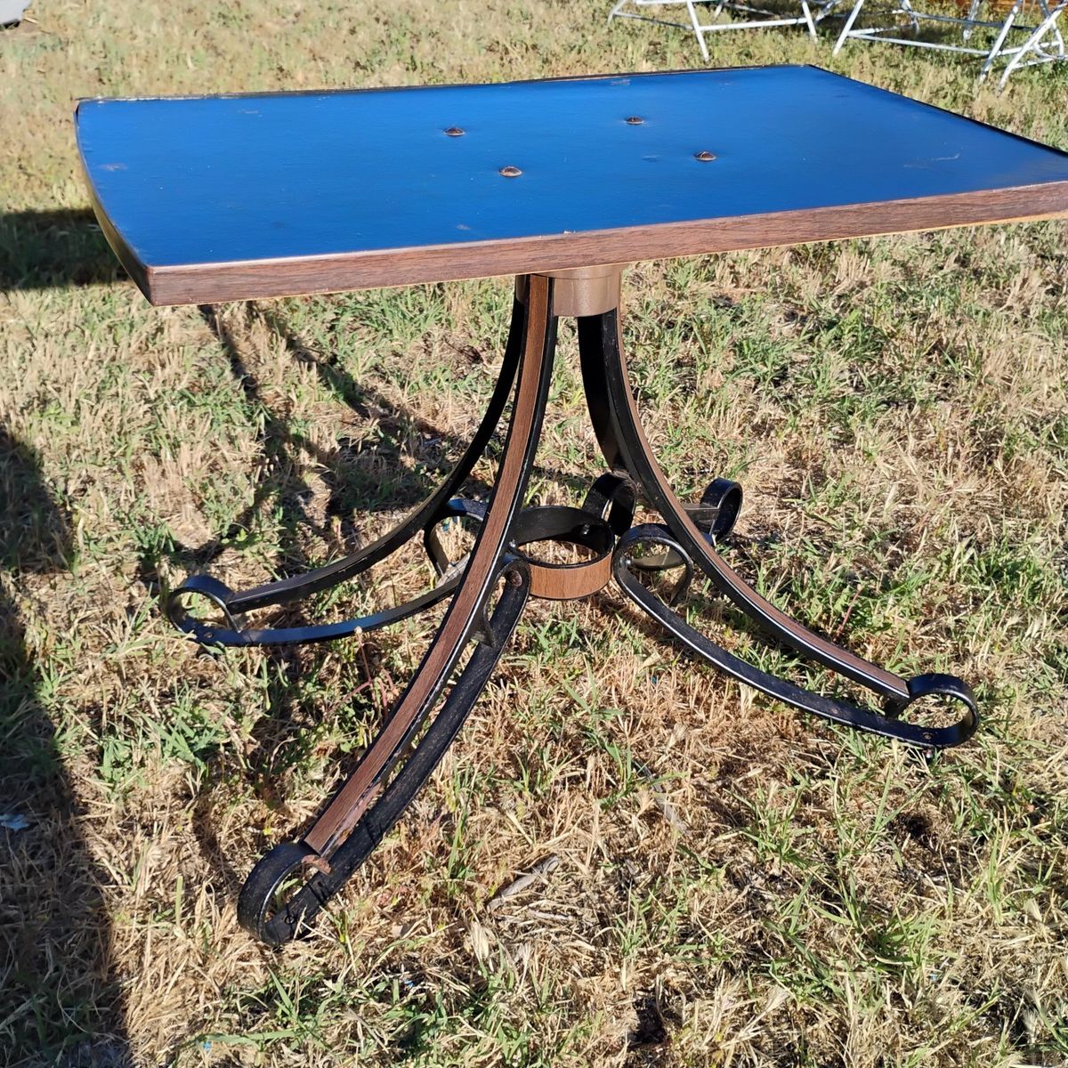 Gusdorf MCM TV Stand Swivels, End Table