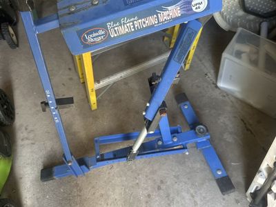 Louisville Slugger Blue Flame UPM45 Ultimate Pitching Machine Model L60111, Baseball/Softball