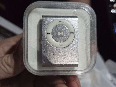Mp3 player brand new in have 5 of them 10 each