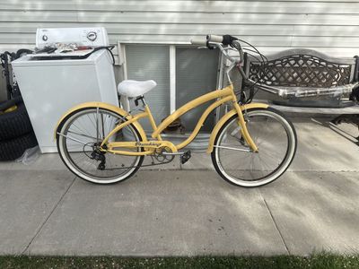 Firmstrong Women’s Cruiser Bike