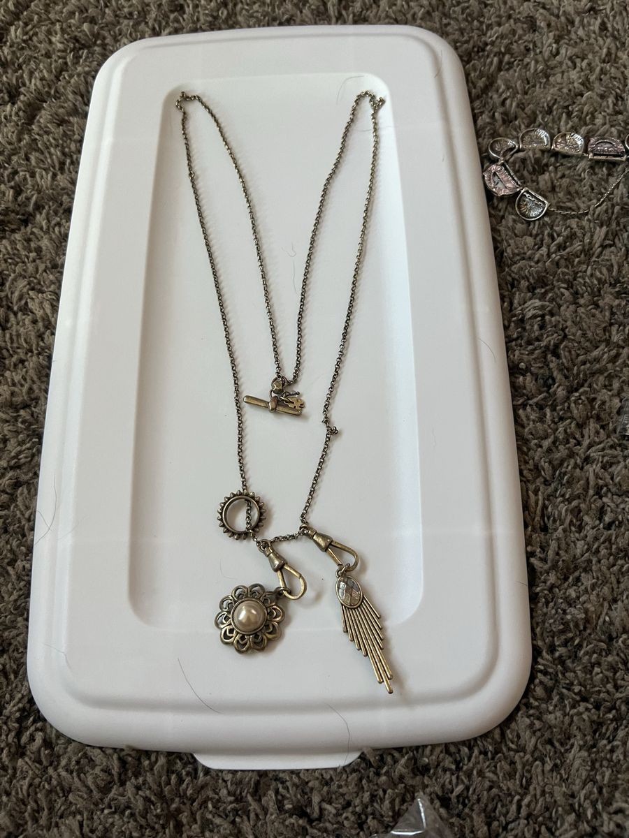 Unbranded Vintage Style Charm Necklace with Pearl Flower & Crystal Accent - 24" Length