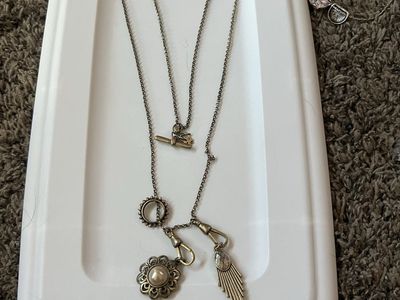Unbranded Vintage Style Charm Necklace with Pearl Flower & Crystal Accent - 24" Length
