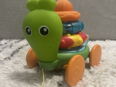 Infantino Spinning Snail Pull Toy