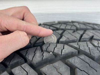 Hankook Dynapro AT2 265/70R17 115T All-Terrain Tires