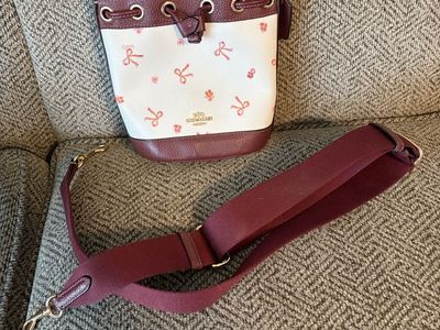 Coach White and Burgundy Bow Print Leather Bucket Bag
