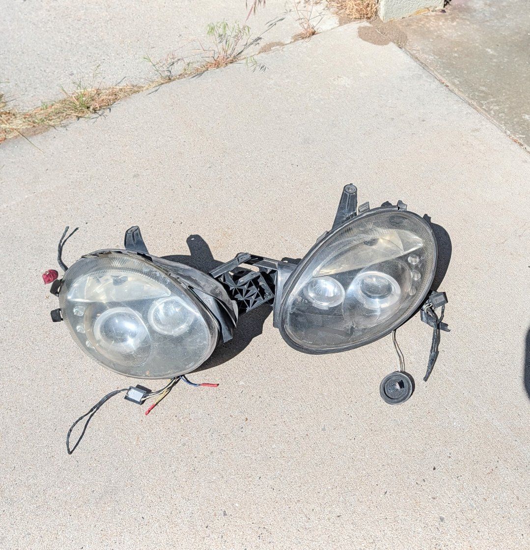 Dodge Neon projector headlights