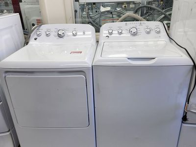 BEAUTIFUL GE TOPLOAD WASHER AND ELECTRIC DRYE SET! W-WARRANTY
