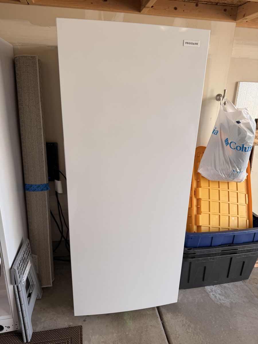 Frigidaire 13 Cu Ft Upright Freezer