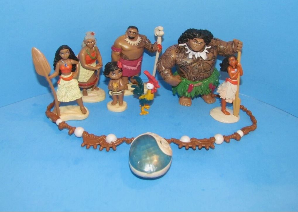 Disney Store Moana Lot of 7 PVC Figurines No Repeats & Magic Necklace L@@K