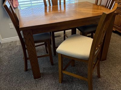 Dinning Table