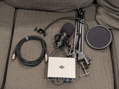 Universal Audio Volt Beginner Recording, Podcasting, or Streaming Setup