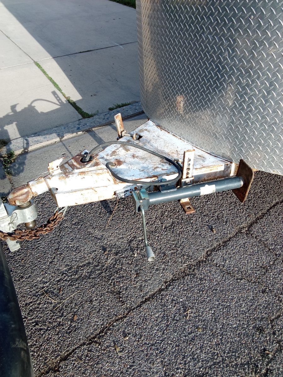 Main image 6