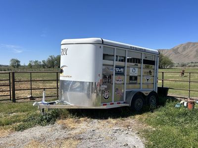 2025 Maverick 2 Horse Slant with Tack Room