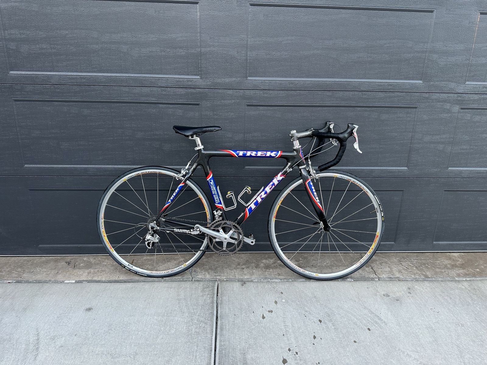 Trek Road Bike, Dura-Ace Components, Mavic Aksium Wheels
