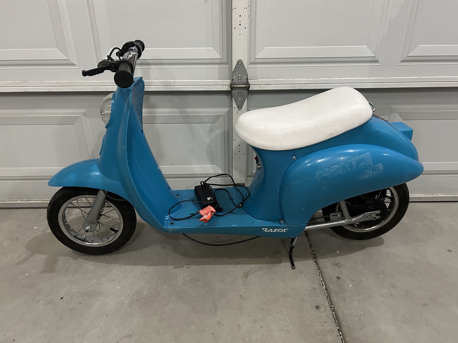 Razor Electric Pocket Moped