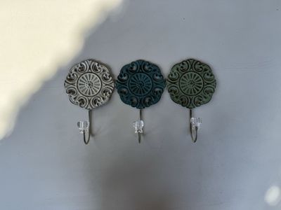Decorative Wall Hooks, Set of 3 Assorted Medallion Design Hangers with Clear Knobs