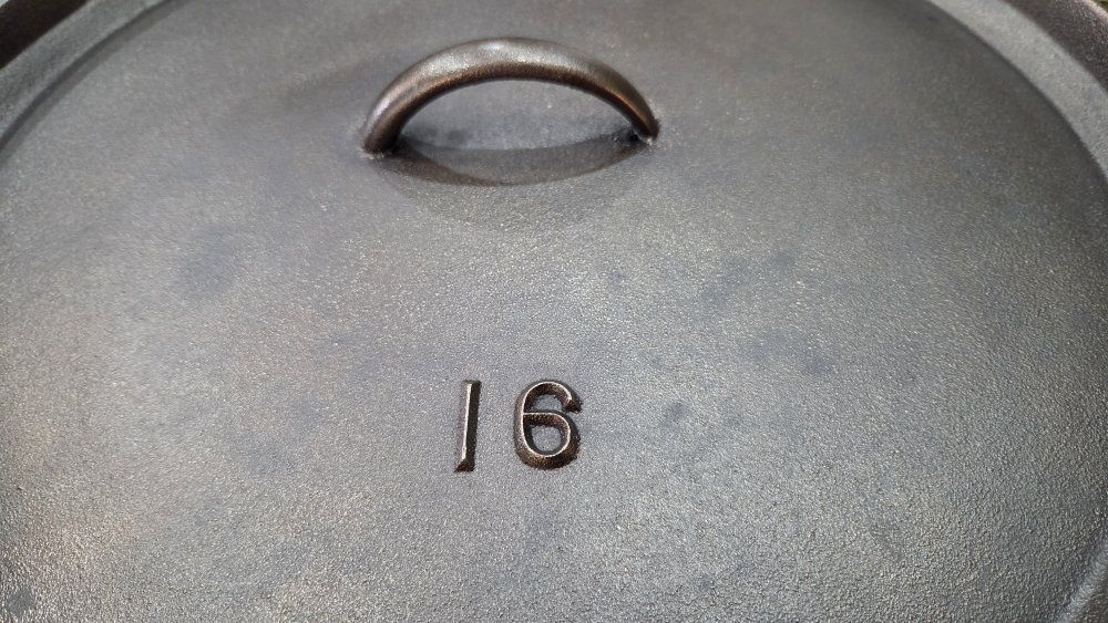 Vintage Lodge Cast Iron #16 Camp Oven Dutch Oven Restored