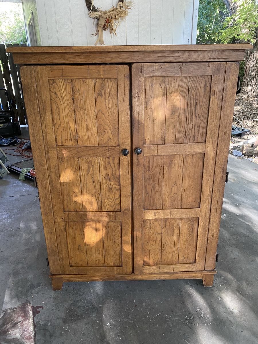 Wooden Storage Cabinet Wardrobe Armoire with Doors