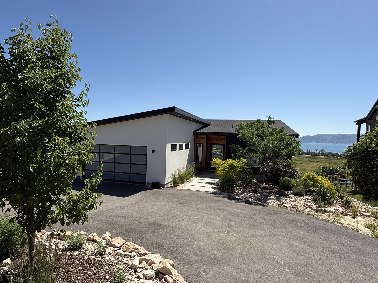 Winter - Skiing - at the Kiwi Lake House