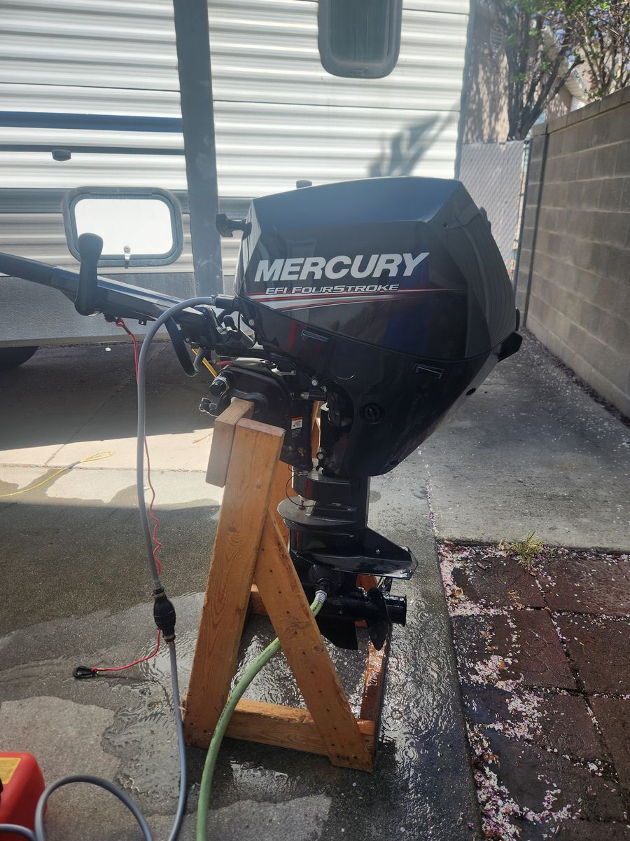 15 hp Mercury Outboard Motor