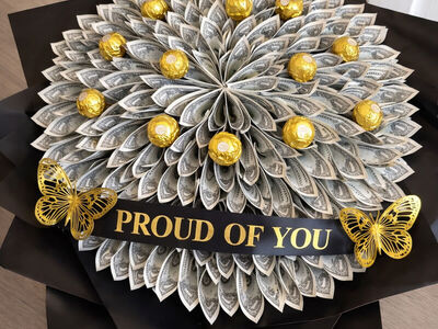 Class Of 2026 Graduation Rose CenterPiece-Multiple