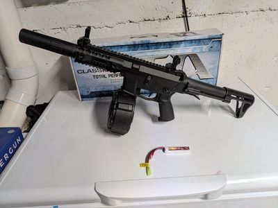 Classic Army PXG9 AEG Airsoft Rifle with Drum Magazine and Battery - Excellent Condition