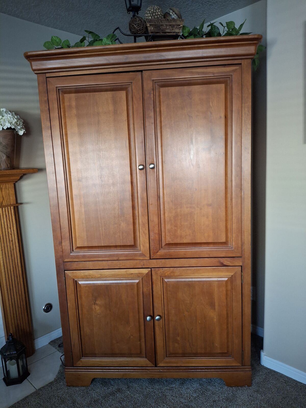 Entertaiment Center, Armoire.