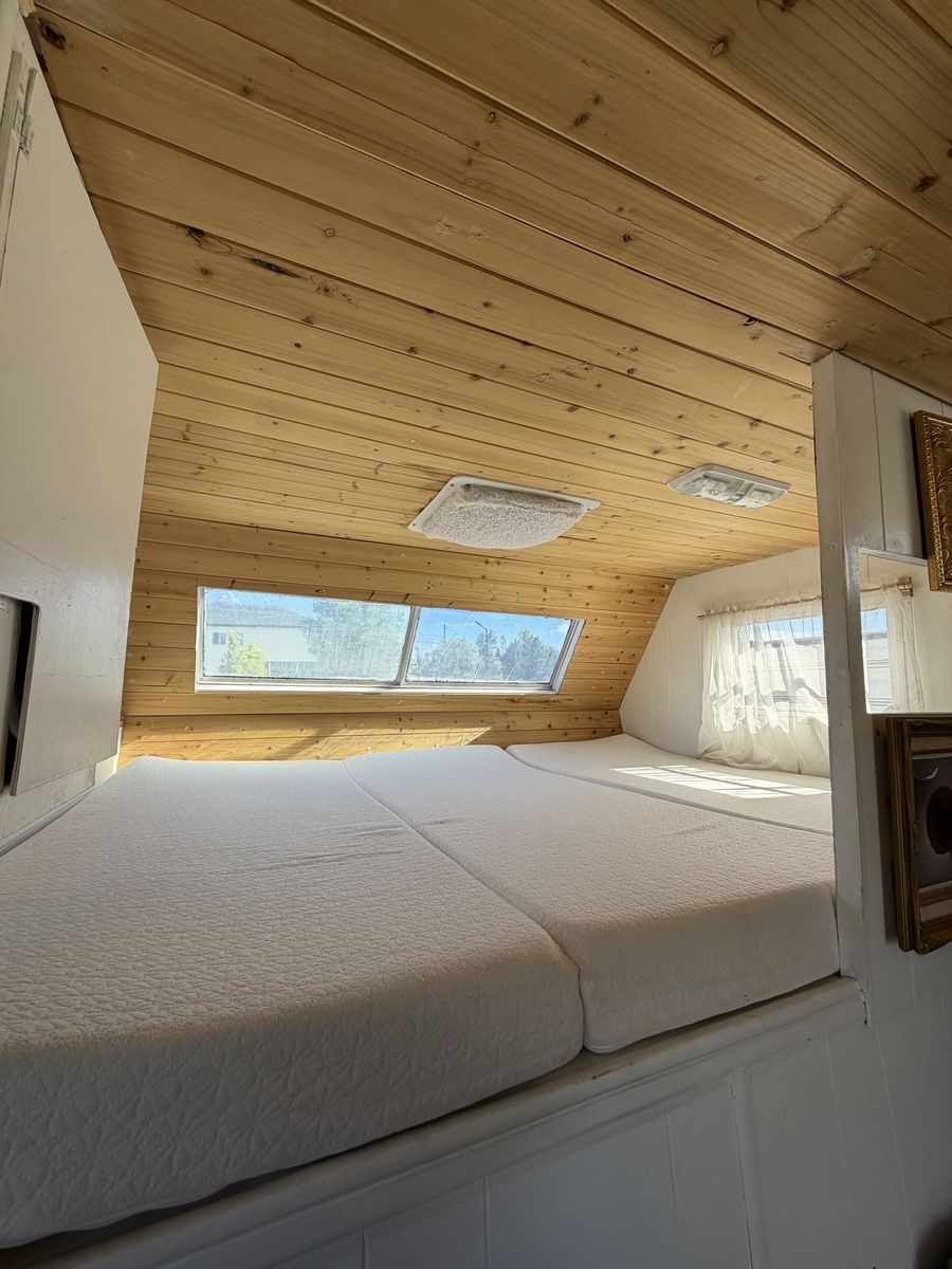 Main image 8