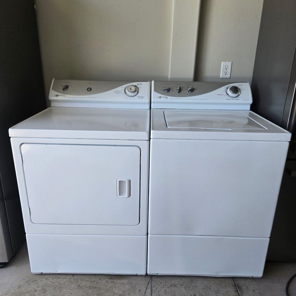SUPER HEAVY DUTY  COMMERCIAL QUALITY MAYTAG TOP LOADER WASHER AND DRYER OVERSIZE CAPACITY PLUS THEY BOTH WORK AND LOOK AMAZING