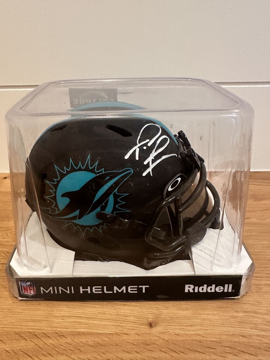 Tua Tagovailoa Signed Miami Dolphins Eclipse Alternate Mini Helmet – Fanatics Authenticated