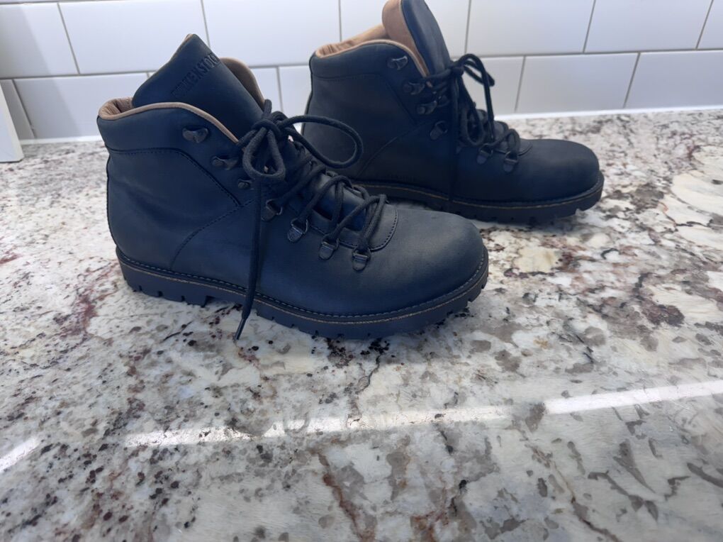 Lightly Used Berkenstock Boots