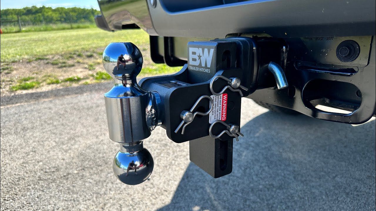 B&W Stow Away Hitch! Excellent shape!!