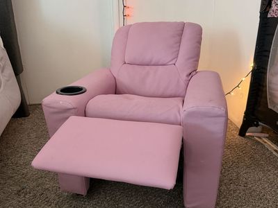 Kids recliner for toddlers