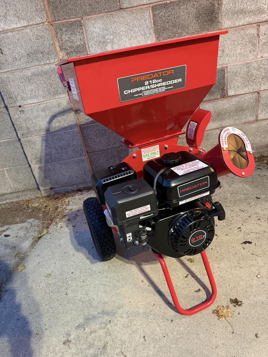 Wood Chipper/ Shredder for rent
